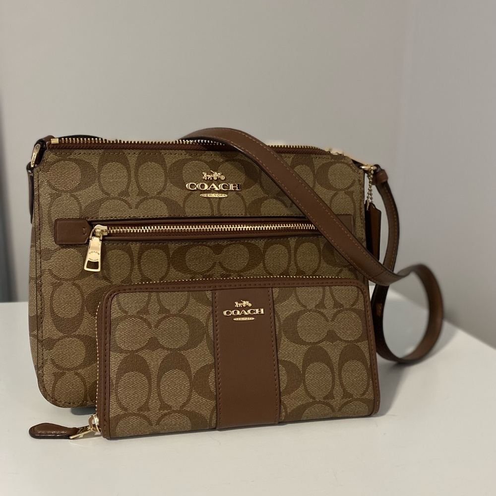 EUC Coach Crossbody Purse and Wallet Brown Monogram